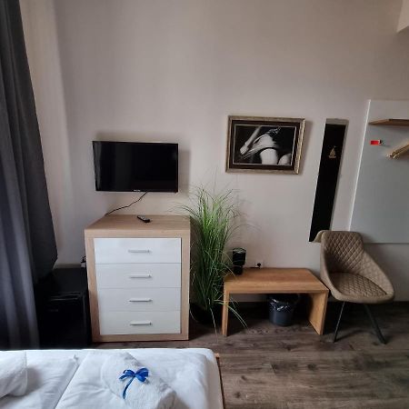 Sleeping Sailor Boutique Hotel Siofok Bagian luar foto